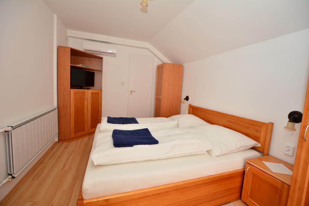 Viragoskert Apartman Хевиз Номер фото
