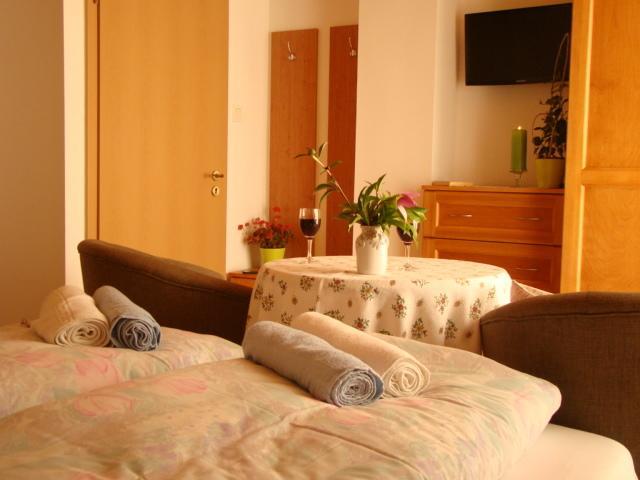 Viragoskert Apartman Хевиз Номер фото