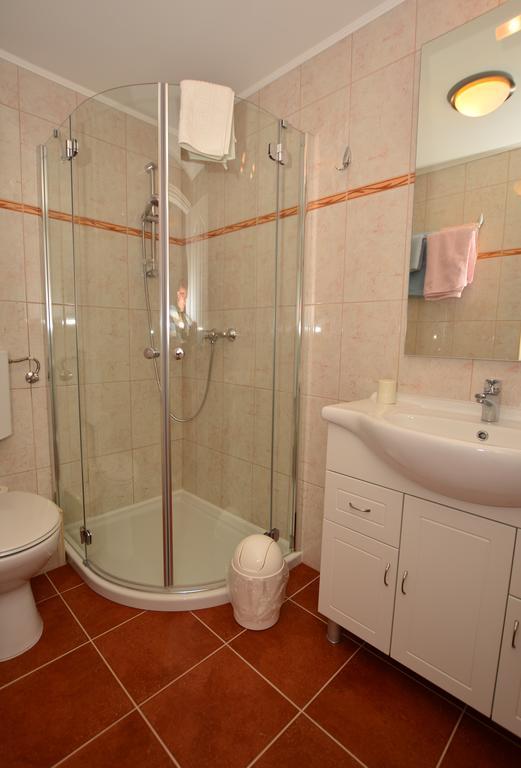 Viragoskert Apartman Хевиз Номер фото