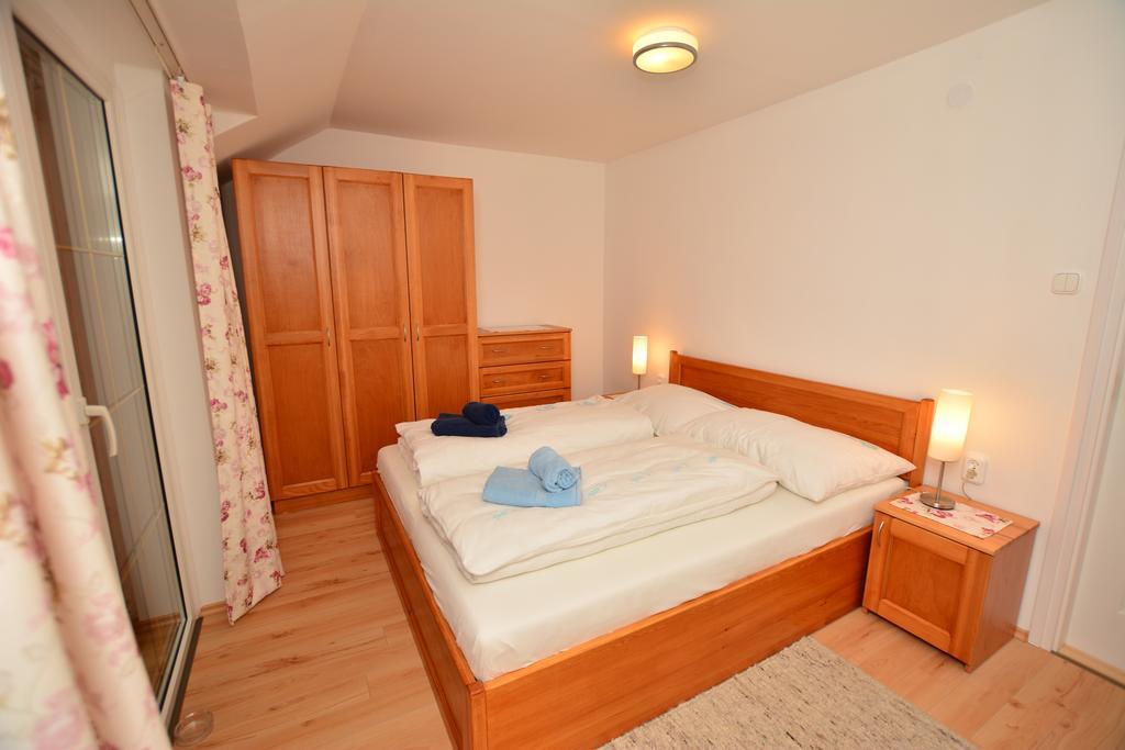 Viragoskert Apartman Хевиз Номер фото