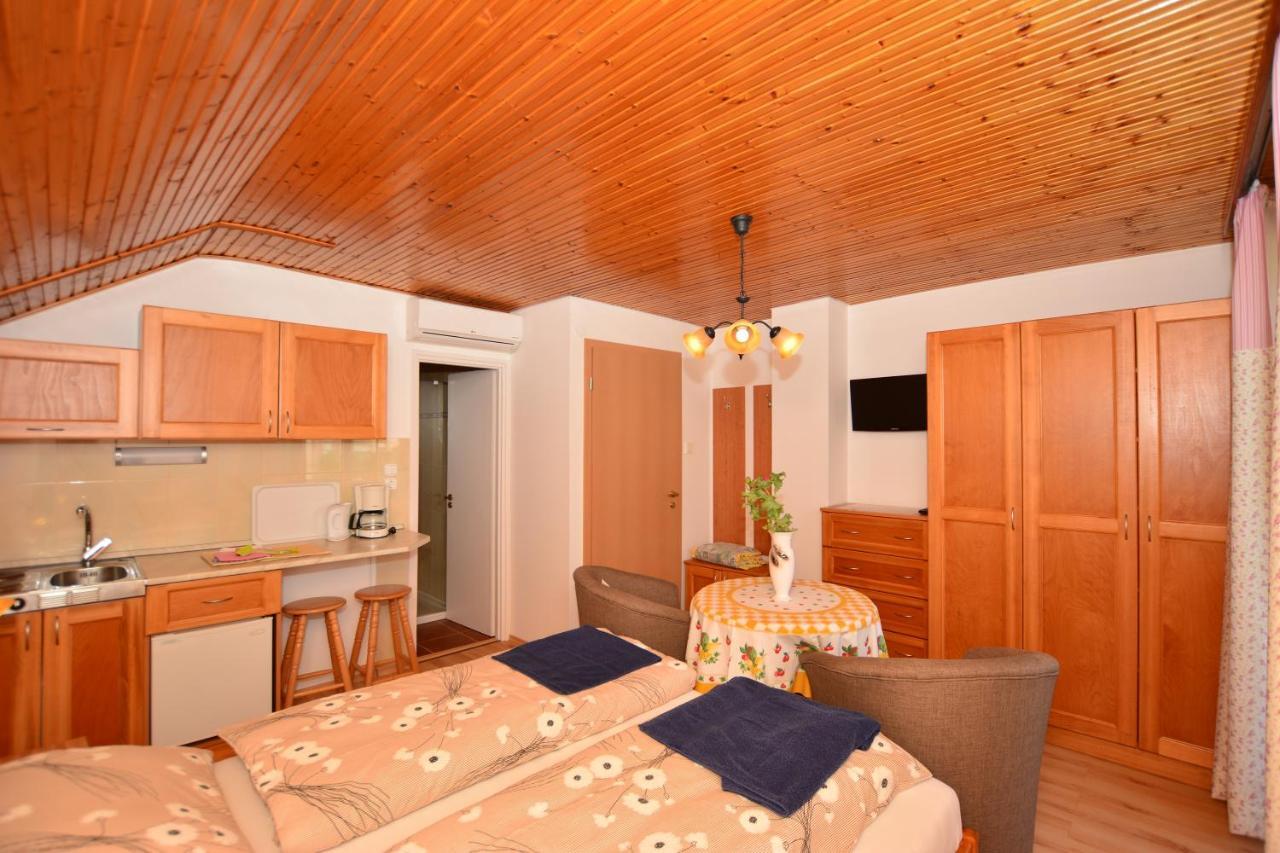 Viragoskert Apartman Хевиз Экстерьер фото